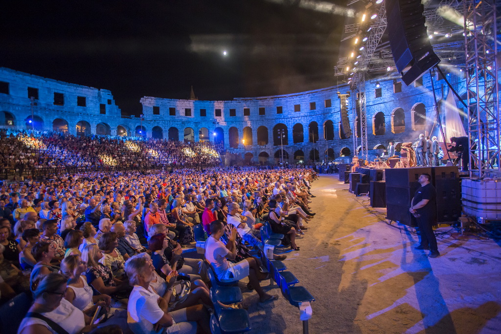 Tomislav Bralić i Klapa Intrade @ Arena Pula