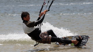 Zadar, 230610.
Bura na podrucju Nina najvise razveseli surfere i kitere koji uzivaju surfajuci okolnim plazama.
Foto : Vladimir Ivanov / CROPIX
