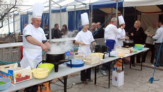 Banj: Poznati kuhaju s Renatom Kraljevom Banj: Poznati kuhaju s Renatom Kraljevom