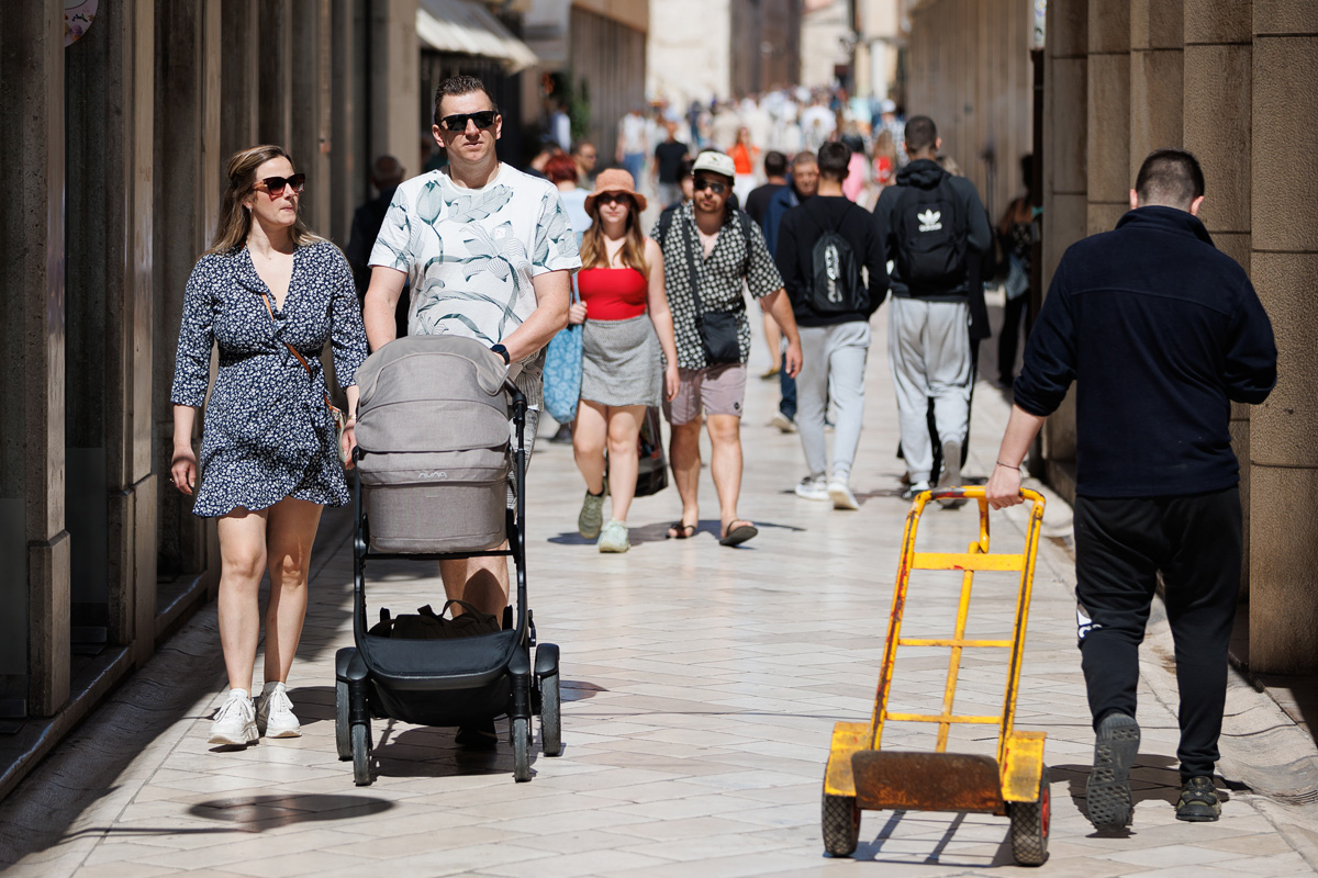 Đir po gradu, 24. travnja 2025. Đir po gradu, 24. travnja 2025.
