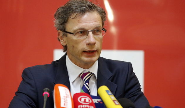 Zagreb, 150213.
Hrvatska narodna banka.
Konferencija na temu – Medjunarodna konkurentnost i poslovna privlacnost Hrvatske.
Na fotografiji: Boris Vujcic guverner HNB-a .
Foto: Damjan Tadic / CROPIX