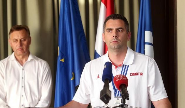 06.07.2015., Zagreb – Svecani docek kosarkasa do 19 godina koji su na svjetskom prvenstvu u Grckoj osvojili srebrnu medalju. Ante Nazor. Photo: Goran Stanzl/PIXSELL