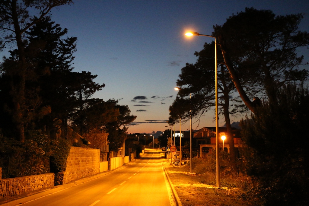 Rekonstrukcija ceste D-306 na Viru: Zasvijetlilo od Virskog mosta do centra!