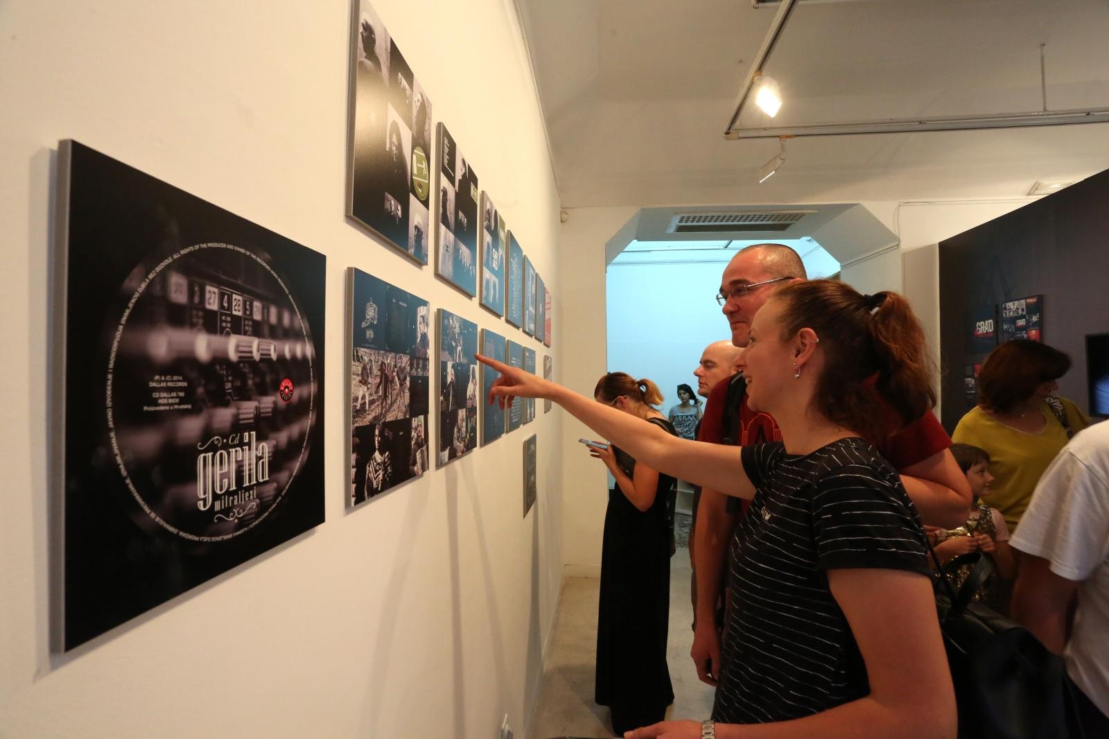 Otvorenje izložbe “Ri rock papiri”