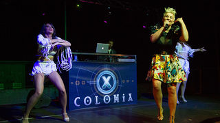 Mještani Bibinja sinoć su uživali u vrhunskom koncertu grupe Colonija na sportskom centru Crljenica Mještani Bibinja sinoć su uživali u vrhunskom koncertu grupe Colonija na sportskom centru Crljenica