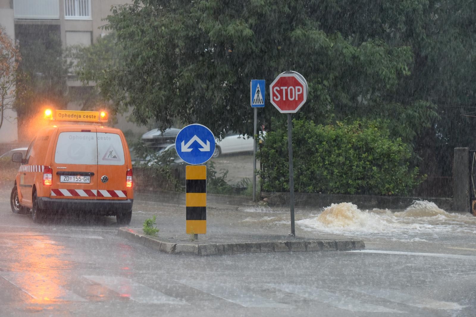 Kišna kataklizma u Zadru: poplavljen cijeli grad