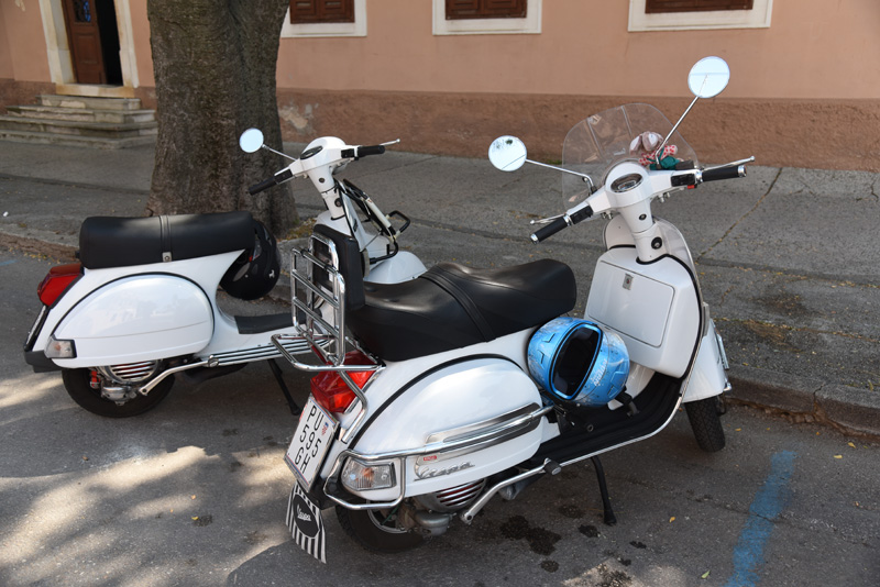 Vespaši zauzeli Biograd, foto: Vinko Pešić