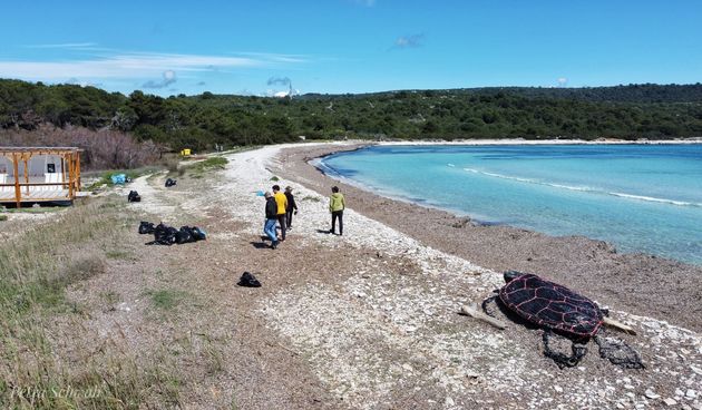 Uspješna akcija čišćenja plaže Sakarun Natura Jadere i Udruge mladih Zaglav Kake Bake