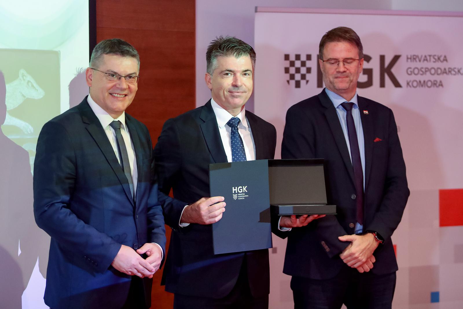 Dodijeljene plakete “Zlatna kuna” najuspješnijim tvrtkama u županiji