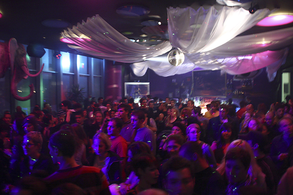 Postolar Tripper u Dali baru 21. listopada 2009.