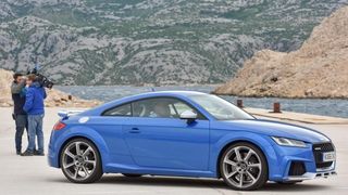 Jeremy Clarkson i Richard Hammond snimali u pritaništu Žigljen na Pagu