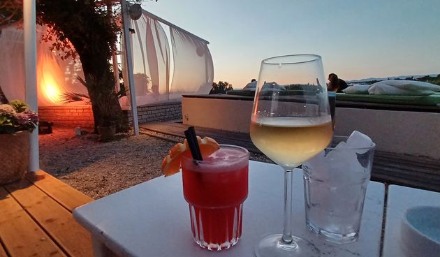 Garden bar vino koktel alkohol
