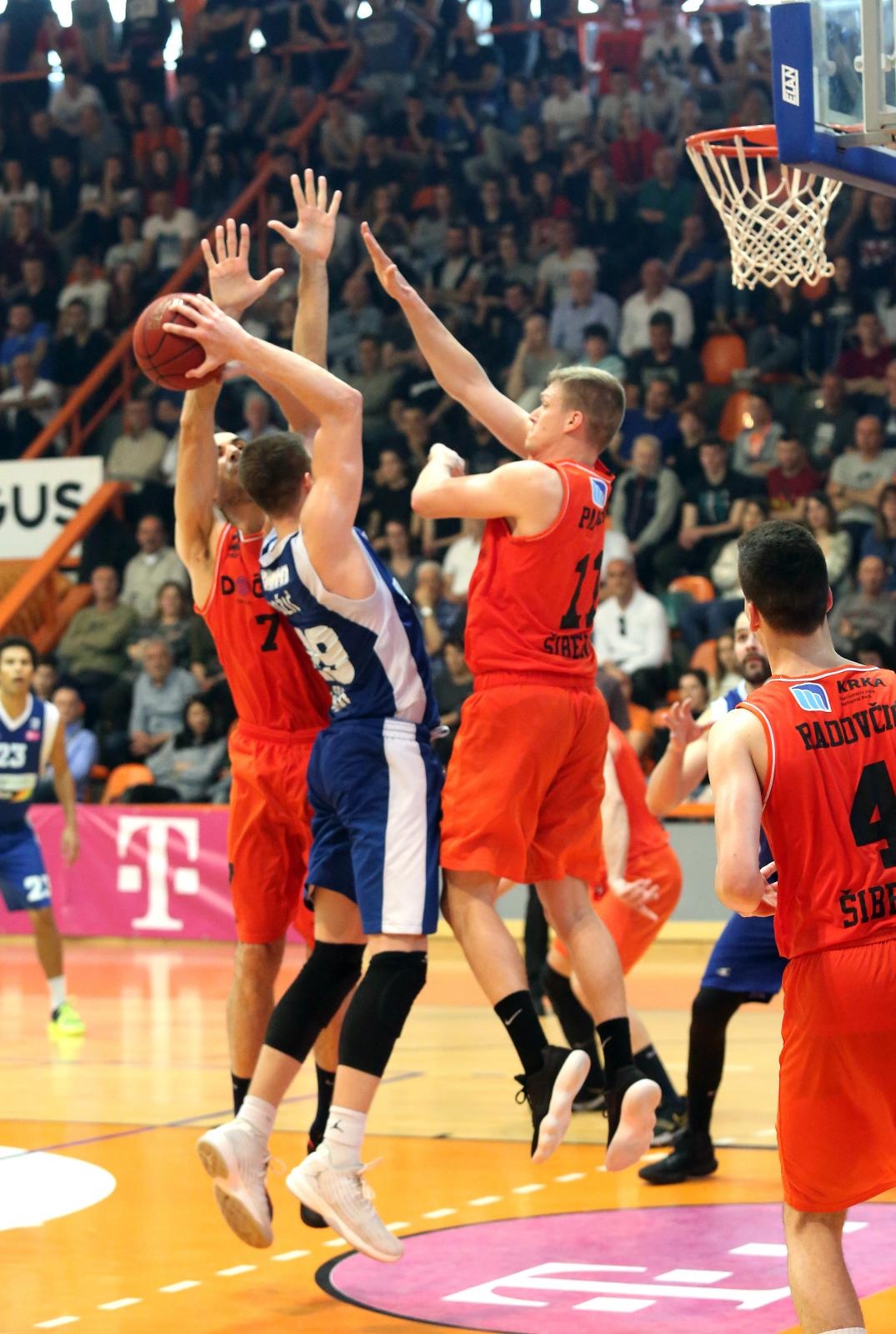 HT Premijer liga, 23. kolo: GKK Šibenik – KK Zadar 72-92 HT Premijer liga, 23. kolo: GKK Šibenik – KK Zadar 72-92