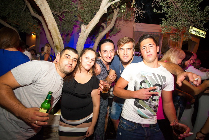 Zatvaranje sezone u virskom cafe & coctail baru Vagabundo. Foto: Iva Perinčić