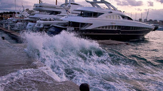 Tramontana u Zadru 17. prosinca 2011., Foto: Leo Banić Tramontana u Zadru 17. prosinca 2011., Foto: Leo Banić