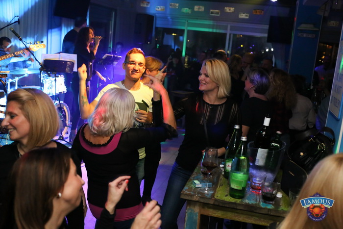 Friday Night Live: Cotton Club @ Famous Beach Bar & Grill 21. listopada 2016. Friday Night Live: Cotton Club @ Famous Beach Bar & Grill 21. listopada 2016.