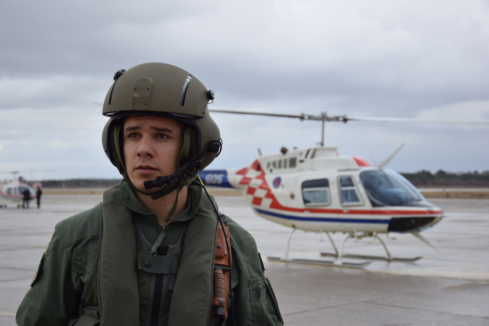 U Zemuniku izvedeni prvi samostalni letovi učenika na helikopterima “Bell-206B” U Zemuniku izvedeni prvi samostalni letovi učenika na helikopterima “Bell-206B”