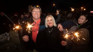 Vatromet, tisuće konfeta, šampanjac, prskalice i koncert Ivana Zaka i Tempo Banda