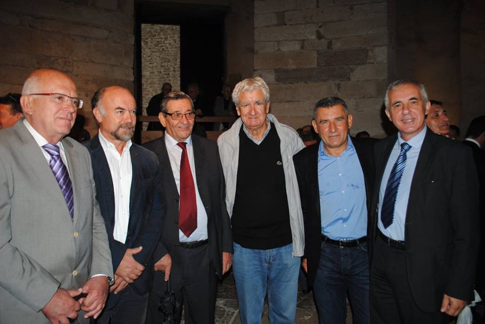 Kiparska izložba “Vjetar iz duše” fra Jokaima Gregova u crkvi Sv. Donata Kiparska izložba “Vjetar iz duše” fra Jokaima Gregova u crkvi Sv. Donata