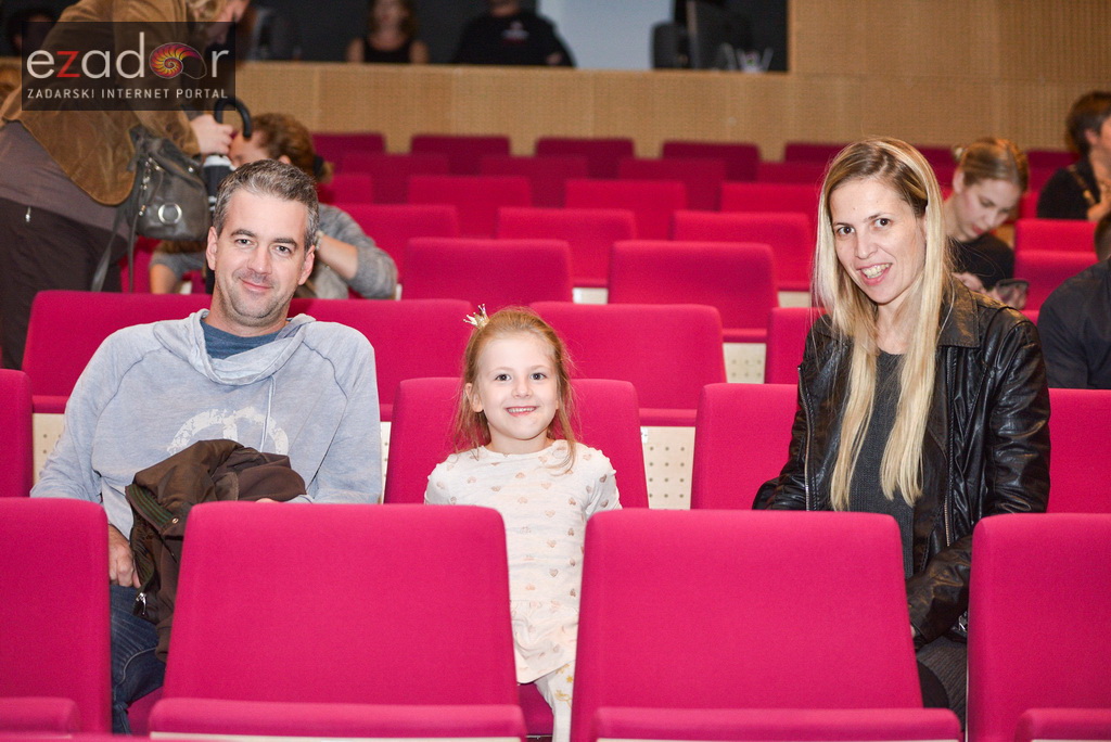 Premijera predstave “Pale sam na svijetu” u Kazalištu lutaka Zadar Premijera predstave “Pale sam na svijetu” u Kazalištu lutaka Zadar