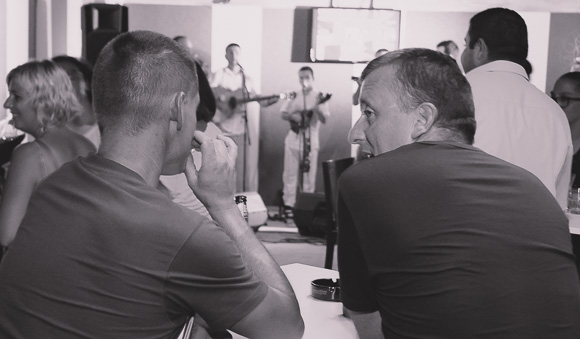 Klapa Kampanel @ Menfisto bar, 18.7.2015. (foto: Ivan Toman) Klapa Kampanel @ Menfisto bar, 18.7.2015. (foto: Ivan Toman)