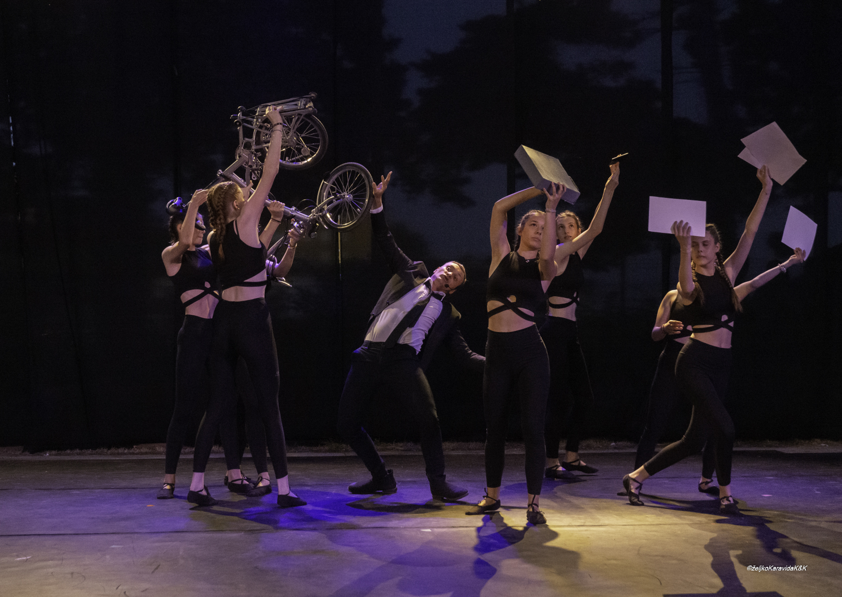 Gesta na Kapetanskom: Premijera predstave Pila naopako