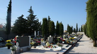 Blagdan Svih Svetih na groblju Belafuža 1. studenog 2011, Foto: Mladen Malik Blagdan Svih Svetih na groblju Belafuža 1. studenog 2011, Foto: Mladen Malik