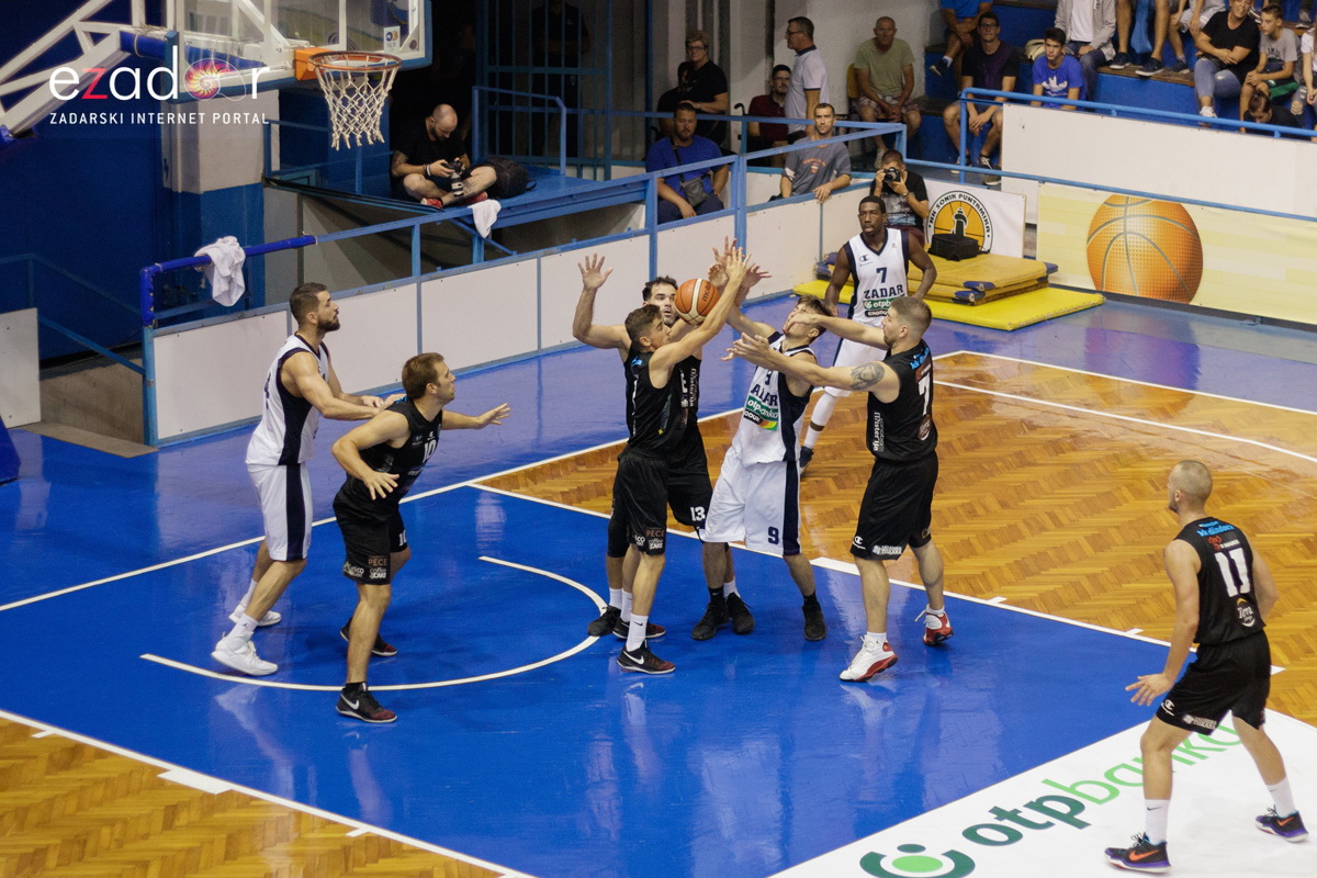 Humanitarna utakmica u Jazinama: KK Zadar – KK Diadora Humanitarna utakmica u Jazinama: KK Zadar – KK Diadora