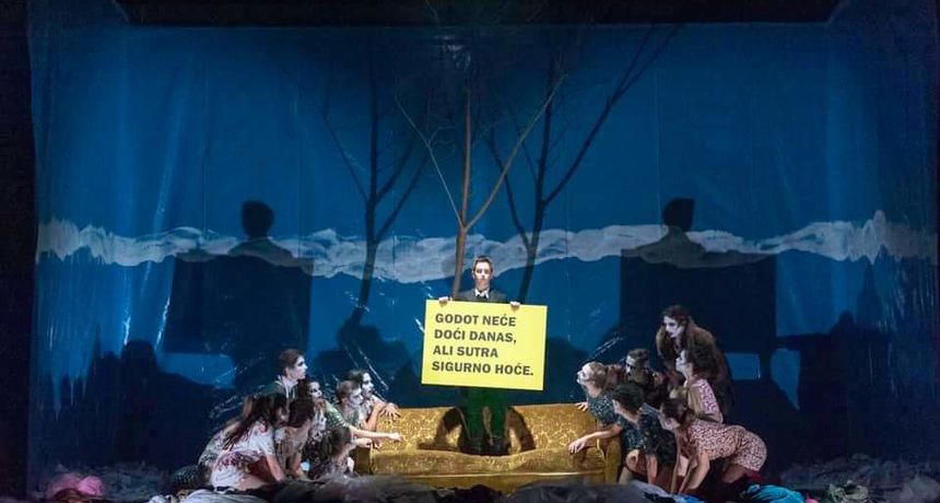 Drama plus u ocekivanju godota Drama plus u ocekivanju godota