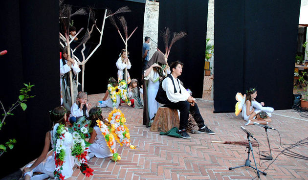 Polaznici dramsko lutkarske radionice Donatolina iz Kazališta lutaka Zadar gostovali su na ovogodišnjem Međunarodnom dječjem festivalu u Šibeniku sa predstavom “Šuma Striborova”, foto: Dino Bara
