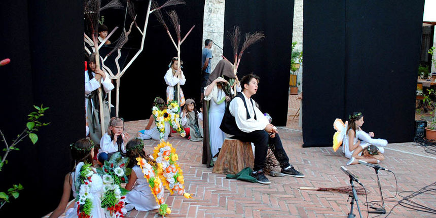 Polaznici dramsko lutkarske radionice Donatolina iz Kazališta lutaka Zadar gostovali su na ovogodišnjem Međunarodnom dječjem festivalu u Šibeniku sa predstavom “Šuma Striborova”, foto: Dino Bara