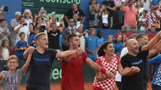 Slavlje hrvatskih tenisača nakon pobjede nad SAD-om Slavlje hrvatskih tenisača nakon pobjede nad SAD-om