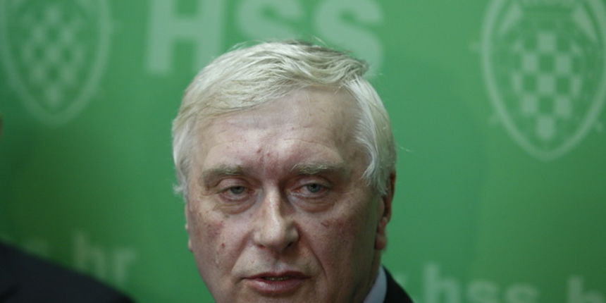 Zadar, 101210.
Press konferencija predsjednika HSS-a Josipa Friscica u prostorijama HSS-a u Zadru.
Foto: Jure Miskovic / CROPIX Zadar, 101210.
Press konferencija predsjednika HSS-a Josipa Friscica u prostorijama HSS-a u Zadru.
Foto: Jure Miskovic / CROPIX