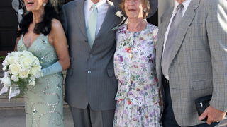 Zadar, 280809.
Najpoznatija hrvatska pjevacica i glumica u Njemackoj 69-godisnja Dunja Olga Rajter i Michael Horst (49) vjencali su se danas u crkvi Bezgresnog zaceca Blazene Djevice Marije na Puntamici u Zadru. Svecani obred vodio je zupnik don Emil Bil Zadar, 280809.
Najpoznatija hrvatska pjevacica i glumica u Njemackoj 69-godisnja Dunja Olga Rajter i Michael Horst (49) vjencali su se danas u crkvi Bezgresnog zaceca Blazene Djevice Marije na Puntamici u Zadru. Svecani obred vodio je zupnik don Emil Bil