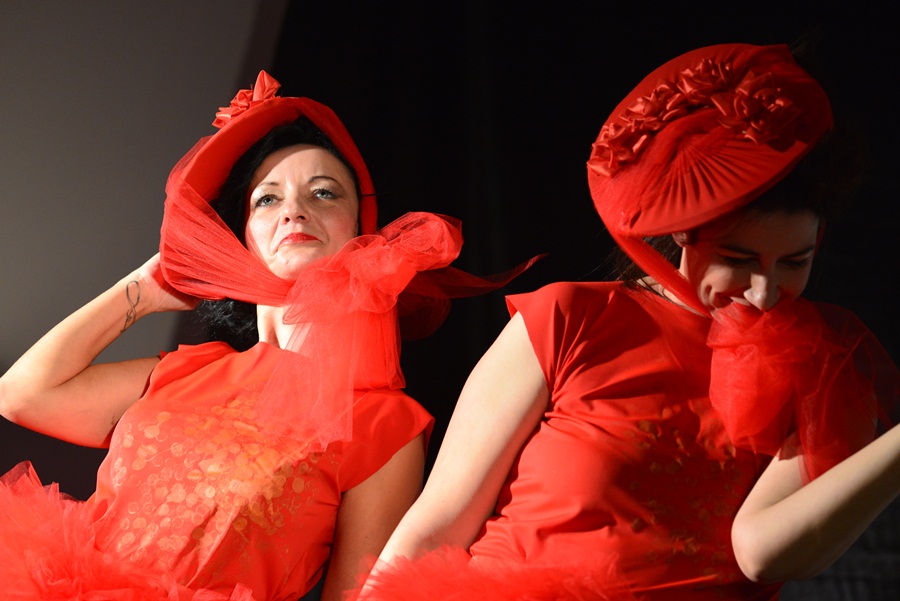 Dragon teatar premijerom predstave “Kraljevo” proslavio svoj peti rođendan Dragon teatar premijerom predstave “Kraljevo” proslavio svoj peti rođendan