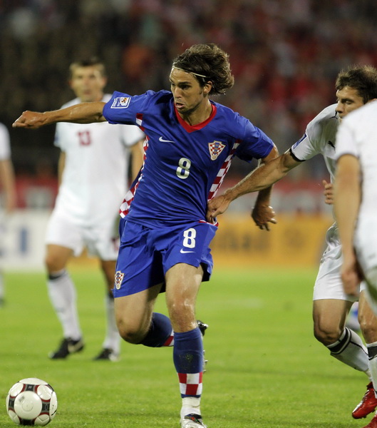 Minsk, 120809.
Stadion Dinamo Minsk
Kvalifikacijska nogometna utakmica za Svjetsko nogometno prvenstvo 2010. Bjelorusija – Hrvatska.
Na fotografiji: Niko Kranjcar.
Foto : Jakov Prkic / Cropix Minsk, 120809.
Stadion Dinamo Minsk
Kvalifikacijska nogometna utakmica za Svjetsko nogometno prvenstvo 2010. Bjelorusija – Hrvatska.
Na fotografiji: Niko Kranjcar.
Foto : Jakov Prkic / Cropix