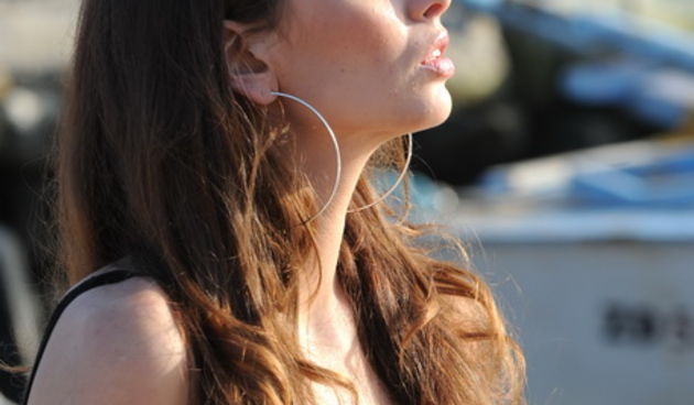 Zadar, 140111Manekenka Ava Karabatic i zadarski voditelj Igor Jelenic Toto glumili su zaljubljeni par u spotu za pjesmu “Kad si otisla ti” zadarskih pjevaca Bepa Matesica i Davida Ricova. Spot je sniman u staroj lucici na otoku Viru.Foto : Andrija Lucic