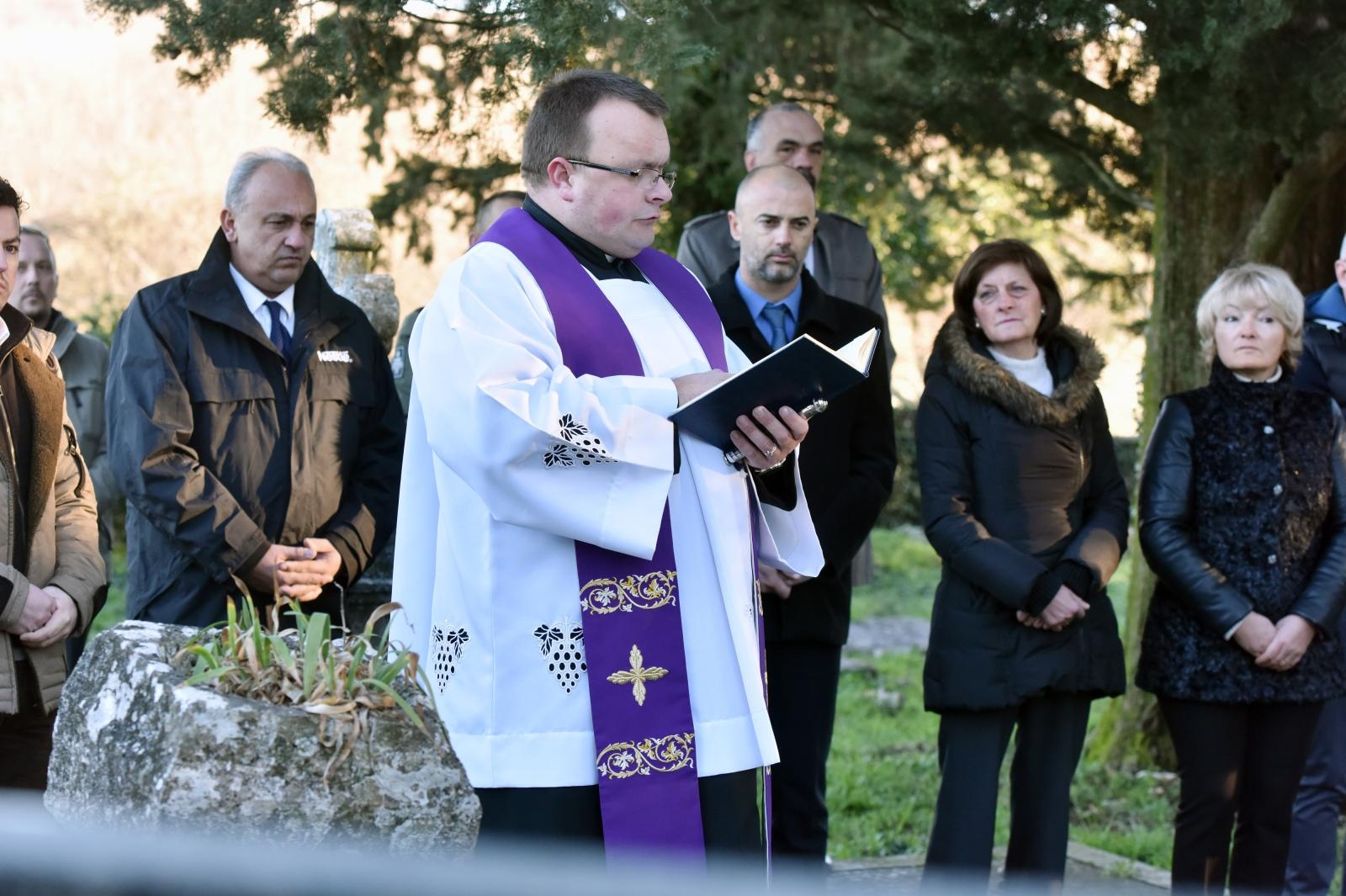 Ervenik: Obilježena 26. godišnjica stradanja obitelji Čengić
