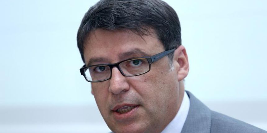 28.08.2013., Zagreb – Ministar Zeljko Jovanovic i suradnici predstavili su na konferenciji za medije Plan i program Zdravstvenog odgoja, rezultate javne rasprave i Prirucnike za Zdravstveni odgoj za osnovne i srednje skole. Ministar znanosti, obrazovanj 28.08.2013., Zagreb – Ministar Zeljko Jovanovic i suradnici predstavili su na konferenciji za medije Plan i program Zdravstvenog odgoja, rezultate javne rasprave i Prirucnike za Zdravstveni odgoj za osnovne i srednje skole. Ministar znanosti, obrazovanj