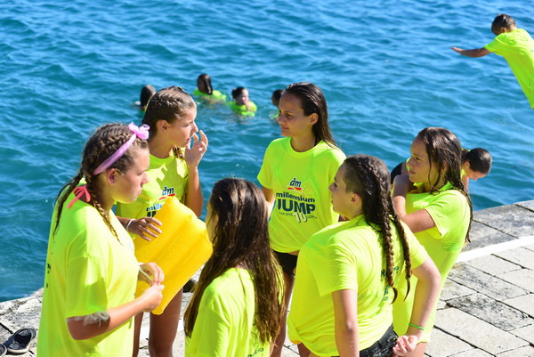 10. dm Millennium Jump na zadarskoj rivi – 3 tisuće skakača poslalo prekrasnu priču u svijet 10. dm Millennium Jump na zadarskoj rivi – 3 tisuće skakača poslalo prekrasnu priču u svijet