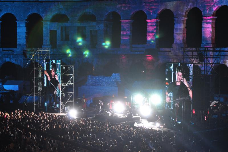 2CELLOS održali koncert u pulskoj Areni i oduševili 5 tisuća fanova, Foto: Duško Marušić/PIXSELL