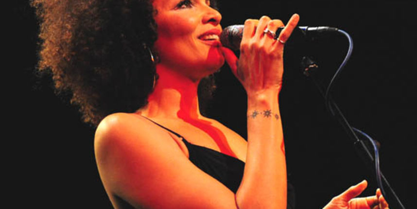 “Black coffee”, Bosko Petrovic i Martine Thomas u HNK Zadar, Foto: Nenad Marcev “Black coffee”, Bosko Petrovic i Martine Thomas u HNK Zadar, Foto: Nenad Marcev