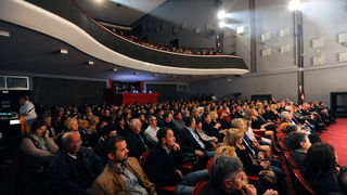 Zadar, 190313.
Gradska glazba Zadar organizirala je u HNK Zadar koncert povodom 20. godisnjice smrti Tomislava Ivcica. Uz Gradsku glazbu i klapu Niko kao domacine, nastupili su Mladen Grdovic, Zorica Kondza, Marina Tomasevic, Davor Pekota, Zoran Jelenkovi Zadar, 190313.
Gradska glazba Zadar organizirala je u HNK Zadar koncert povodom 20. godisnjice smrti Tomislava Ivcica. Uz Gradsku glazbu i klapu Niko kao domacine, nastupili su Mladen Grdovic, Zorica Kondza, Marina Tomasevic, Davor Pekota, Zoran Jelenkovi