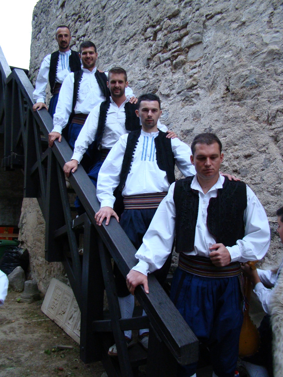 U subotu, 16. srpnja, na Kaštelu Benković u Benkovcu, u sklopu Benkovačkog kulturnog ljeta održan je “9. Etno festival – Benkovac 2016.” U subotu, 16. srpnja, na Kaštelu Benković u Benkovcu, u sklopu Benkovačkog kulturnog ljeta održan je “9. Etno festival – Benkovac 2016.”