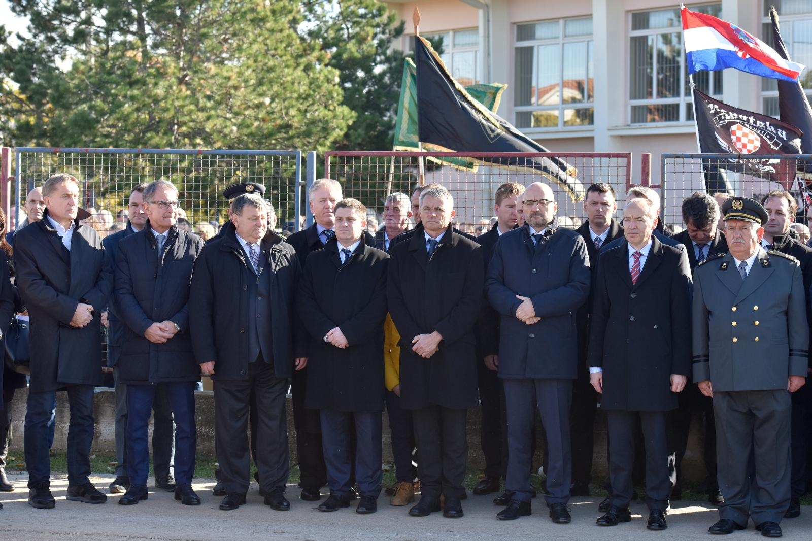 Škabrnja: Obilježena je 26. godišnjica stradavanja hrvatskih branitelja i civila