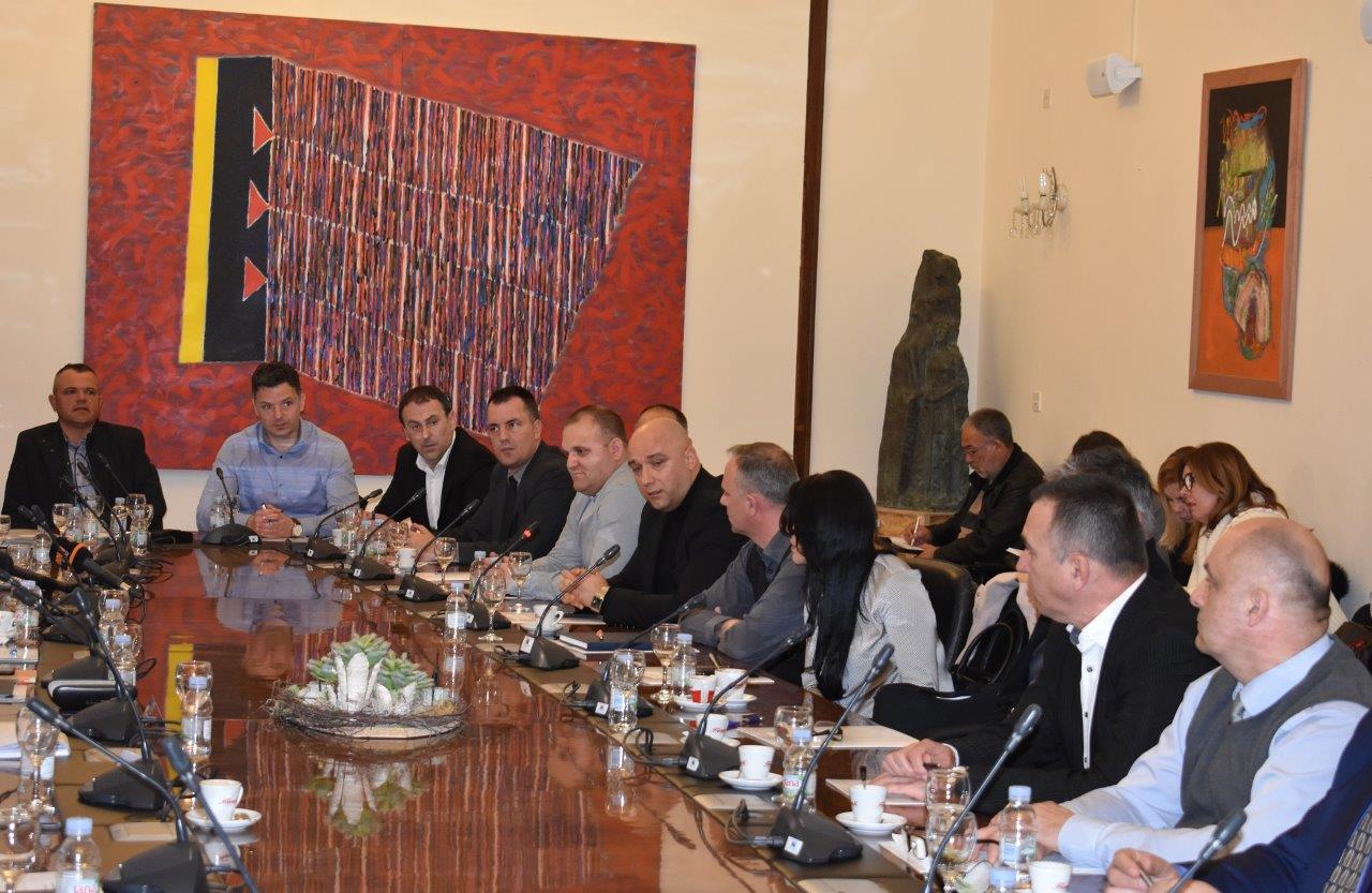 Zadarski župan Božidara Longin održao sastanak s gradonačelnicima i načelnicima Zadarski župan Božidara Longin održao sastanak s gradonačelnicima i načelnicima