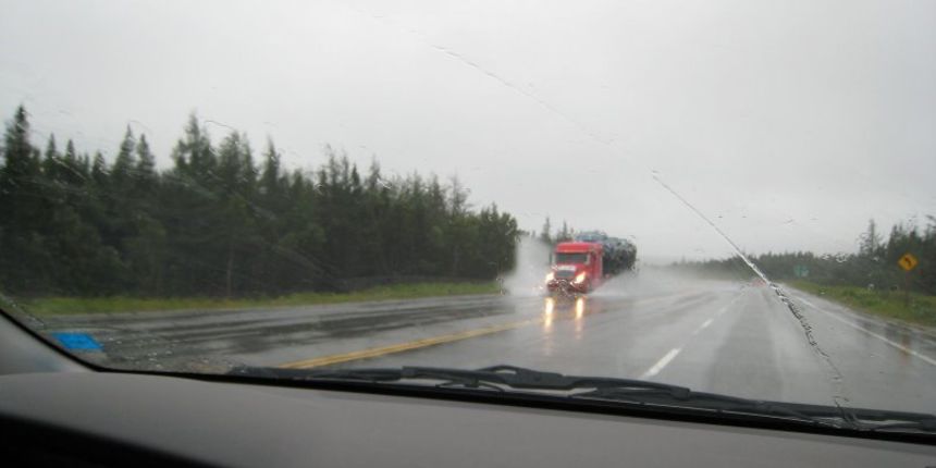 Kiša na cesti (Foto: h3.google.com)