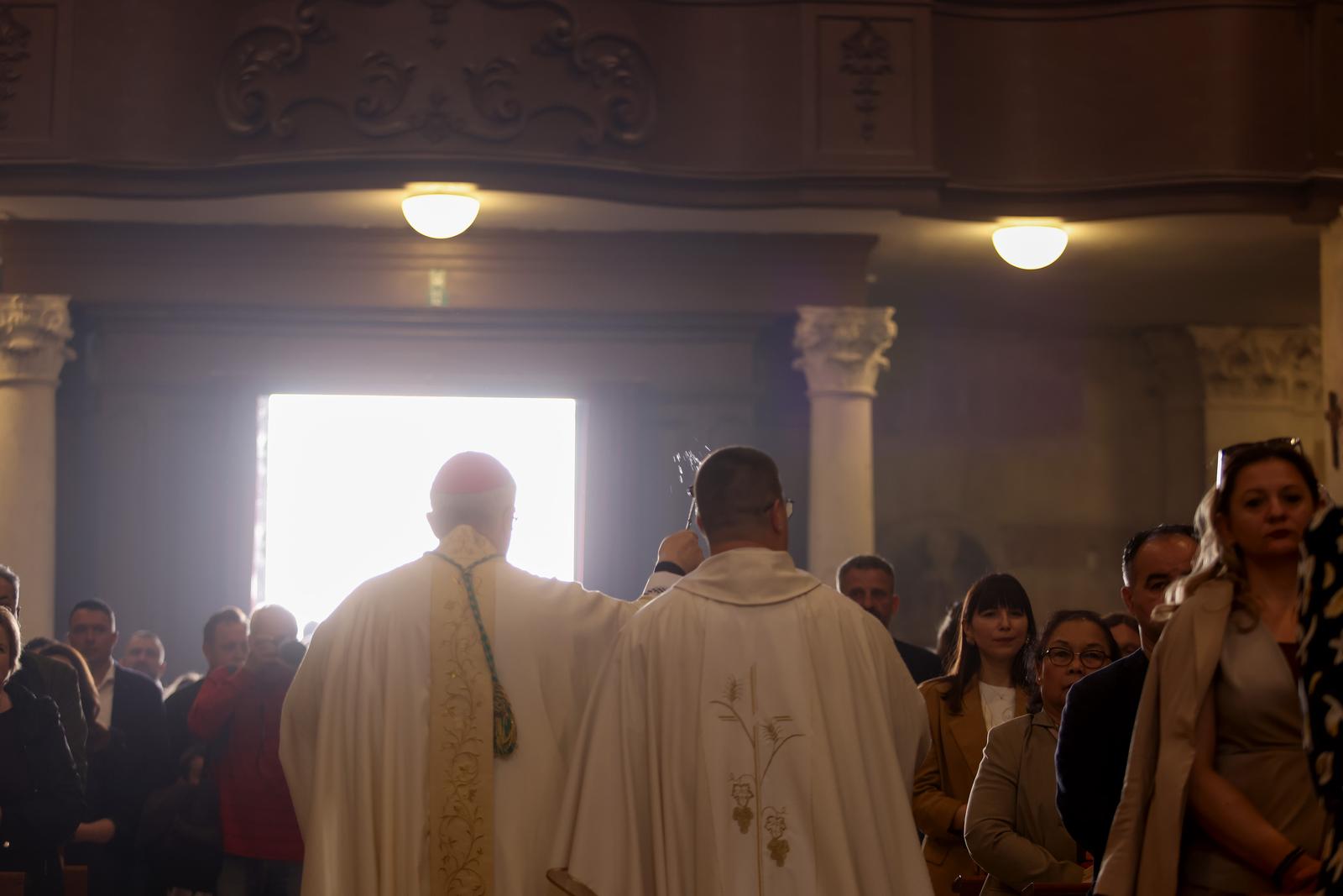 Uskršnja misa, katedrala Svete Stošije Uskršnja misa, katedrala Svete Stošije
