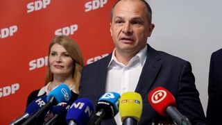 SDP predstavio kandidata za gradonačelnika, bit će to Daniel Radeta SDP predstavio kandidata za gradonačelnika, bit će to Daniel Radeta