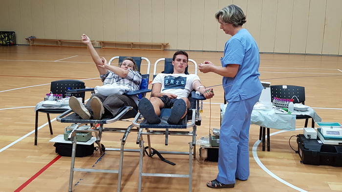 U organizaciji sekcije HZSN Zadar u dvorani 1 SC Višnjik održana je akcija dobrovoljnog darivanja krvi na kojoj je prikupljeno 25 doza tekućine koja život znači. Foto: Mladen Malik